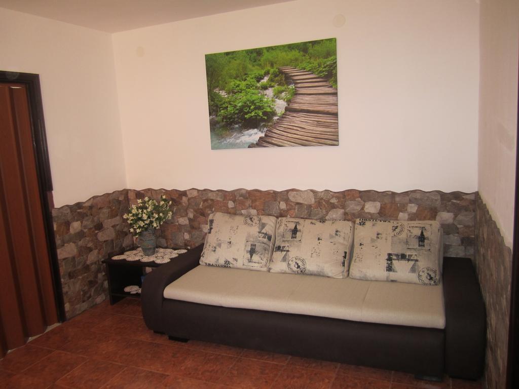Villa Helena Pula Buitenkant foto
