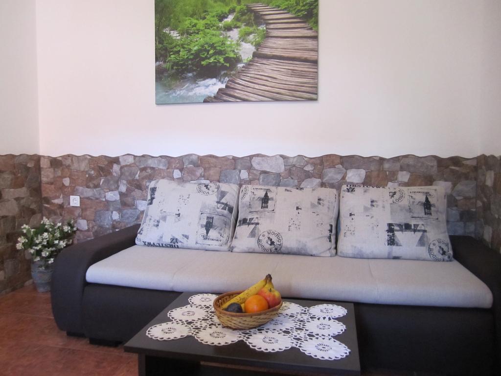 Villa Helena Pula Buitenkant foto